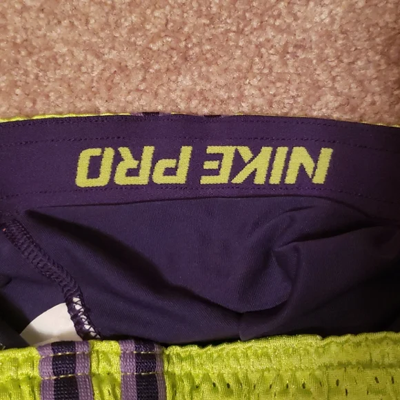 Nike Pro Women's Mesh Shorts - Picture 6 of 12